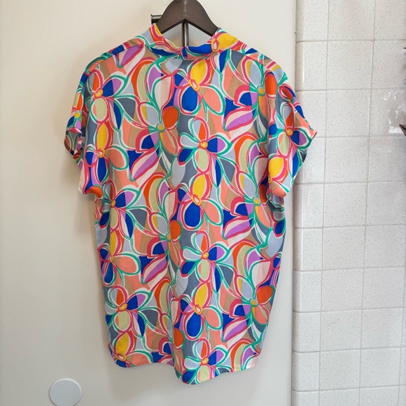 The Blue Door Boutique First Love Floral Women's Tunic - Picture 4 of 8